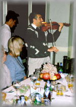 Violinist from Azerbaijan: Tashkent restaurant