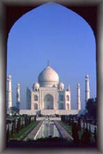 the Taj Mahal (26K) 